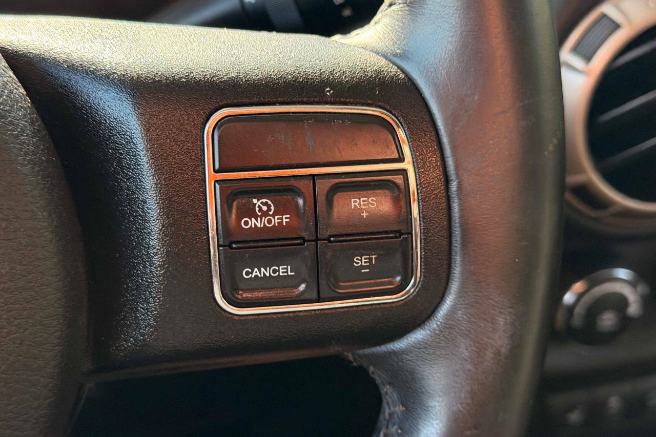 Used 2016 Jeep Wrangler Unlimited Sahara AWD/4WD image 20