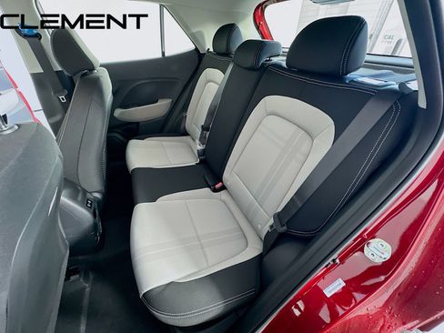 Certified 2026 Hyundai Venue SEL FWD image 33