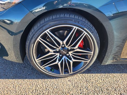 Used 2023 Kia Stinger GT2 image 23