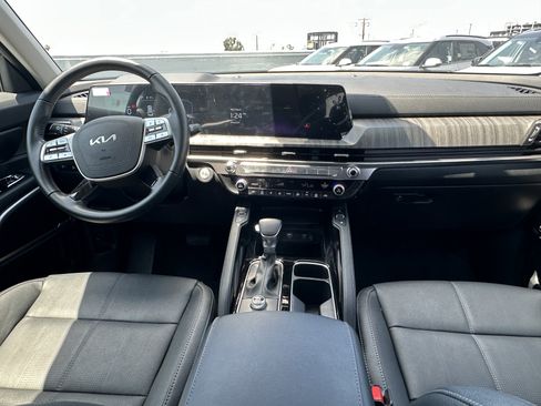 Used 2025 Kia Telluride EX FWD image 23