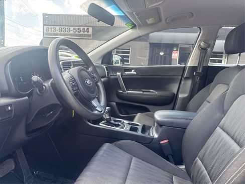 Used 2019 Kia Sportage LX FWD image 9