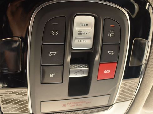 Used 2023 Hyundai Palisade Limited AWD/4WD image 16