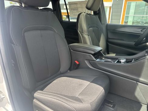 New 2026 Jeep Grand Cherokee Laredo X RWD image 11