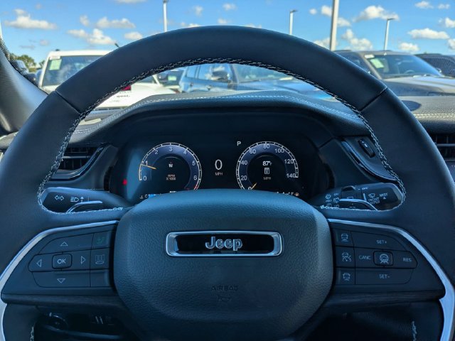 New 2027 Jeep Grand Cherokee Limited w/ Limited Altitude Package RWD image 30