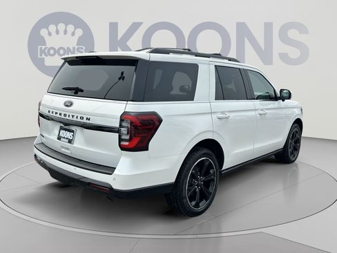 Used 2023 Ford Expedition Limited AWD/4WD image 16