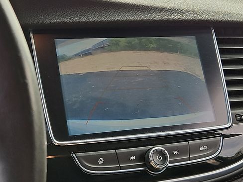 Certified 2019 Buick Encore Preferred FWD image 17
