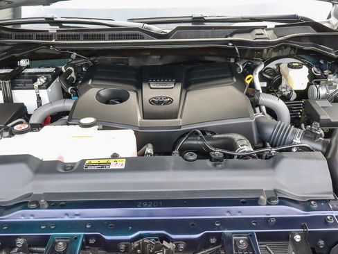 Used 2024 Toyota Tundra Limited image 22