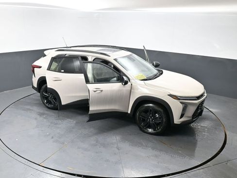 New 2026 Chevrolet Trax ACTIV w/ Sunroof Package image 54