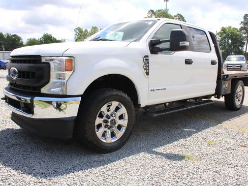 Used 2020 Ford F250 XL w/ Power Equipment Group image 3