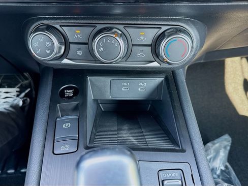 New 2026 Nissan Kicks S FWD image 17
