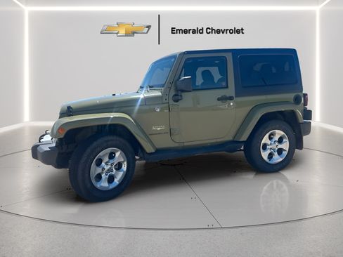 Used 2013 Jeep Wrangler Sahara w/ Dual Top Group AWD/4WD image 3