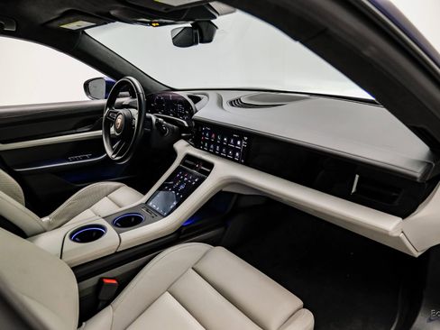 Used 2020 Porsche Taycan Turbo image 42