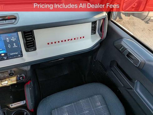 Used 2025 Ford Bronco Heritage Edition AWD/4WD image 17