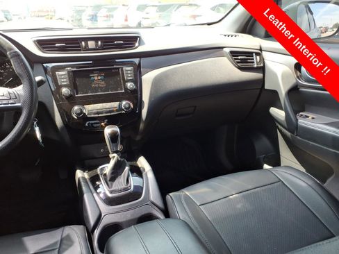 Used 2021 Nissan Rogue Sport S image 14