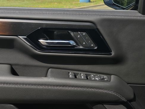 New 2026 GMC Yukon Denali RWD image 23