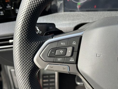 New 2026 Volkswagen GTI SE FWD image 24