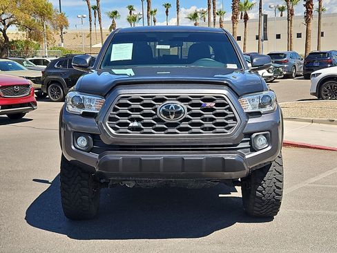 Used 2022 Toyota Tacoma TRD Off-Road AWD/4WD image 8