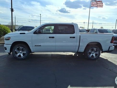 New 2026 RAM 1500 Express image 3