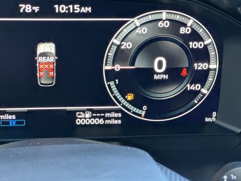 New 2025 Mitsubishi Outlander SEL image 24