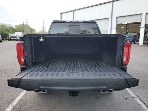 Used 2023 GMC Sierra 1500 AT4 w/ AT4 Premium Package image 9