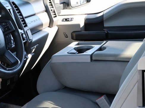 Certified 2019 Ford F250 XL w/ XL Value Package image 17