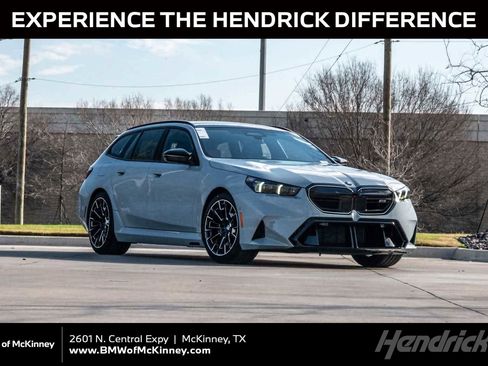 New 2026 BMW M5 Touring image 1