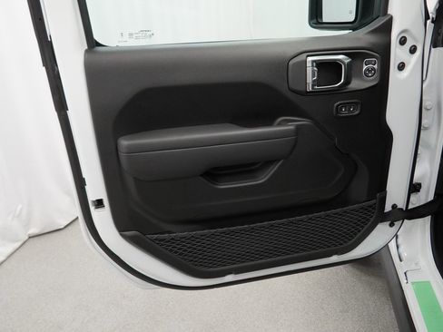 New 2026 Jeep Wrangler Rubicon image 27