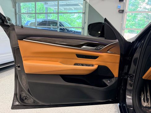 Used 2019 BMW 640i Gran Turismo xDrive AWD/4WD image 16