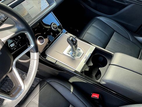 Used 2023 Land Rover Range Rover Evoque S image 17