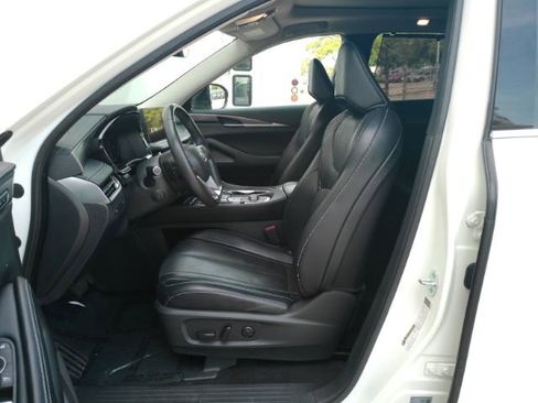 Used 2023 INFINITI QX60 Luxe image 15