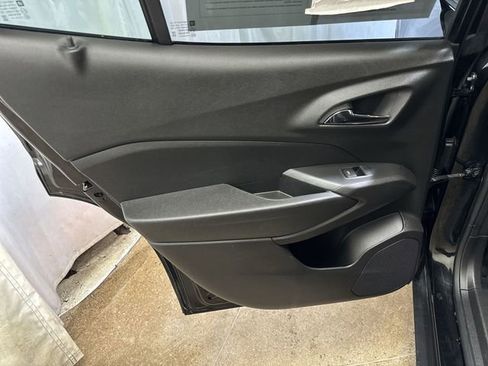 Certified 2024 Chevrolet Trax ACTIV w/ Sunroof Package FWD image 23
