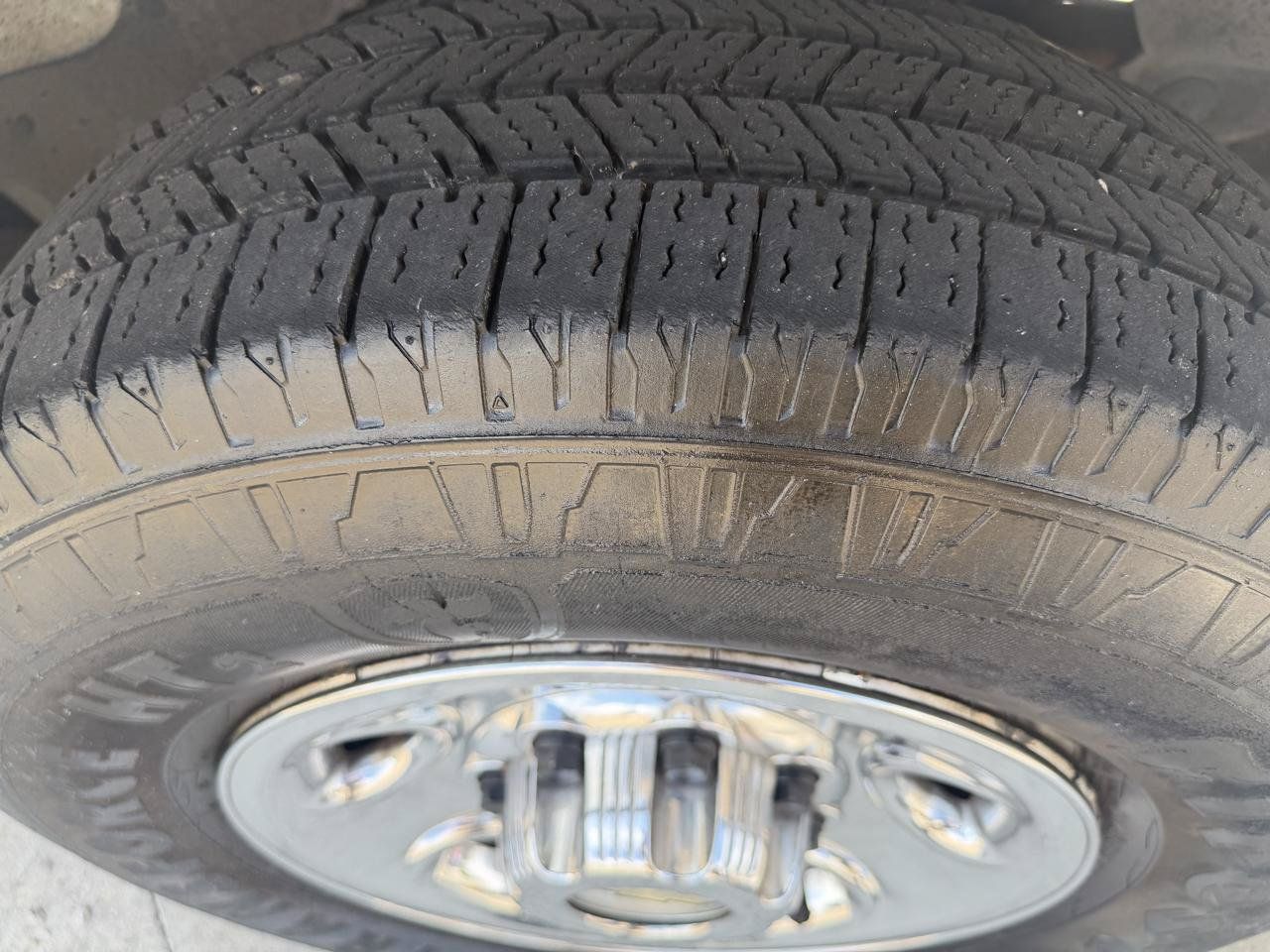 Used 2012 Chevrolet Express 2500 RWD image 8