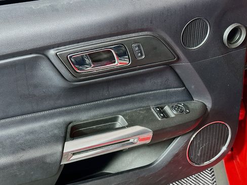 Used 2017 Ford Mustang Premium image 15