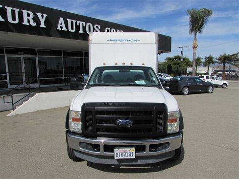 Used 2008 Ford F550 2WD Super Cab Super Duty image 3