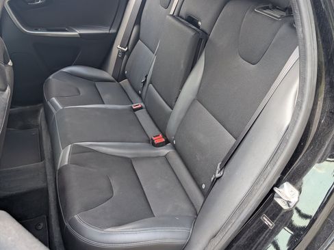 Used 2016 Volvo XC60 T5 w/ Proximity Package FWD image 17