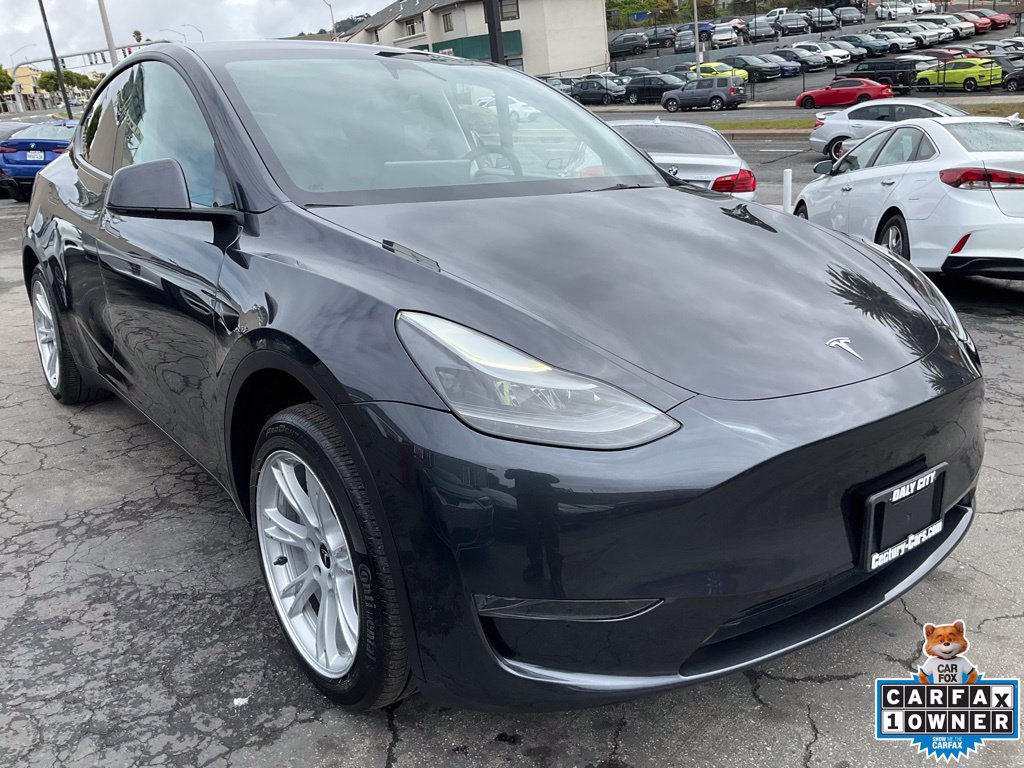 Used 2024 Tesla Model Y 2WD image 69
