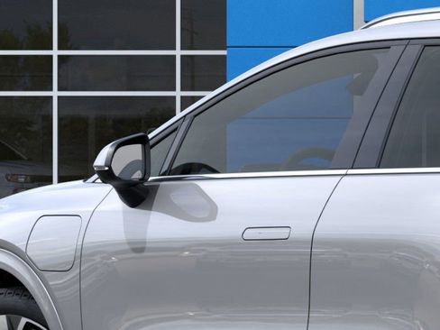 New 2025 Chevrolet Equinox EV LT w/ Convenience Package II AWD/4WD image 12