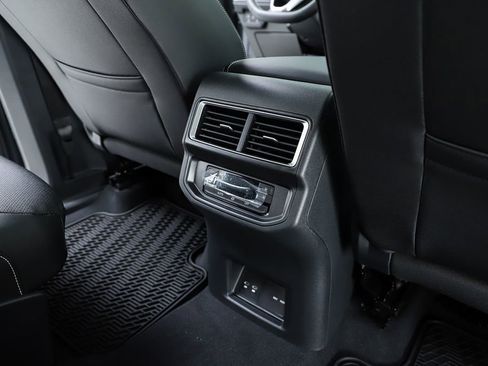 New 2026 Volkswagen Atlas SE FWD image 39