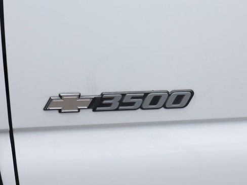 Used 2004 Chevrolet Silverado 3500 W/T image 37