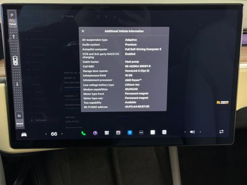 Used 2023 Tesla Model X image 31