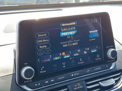 Used 2025 Nissan Altima 2.5 SR image 17