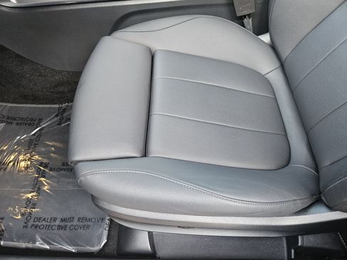 Used 2026 Mercedes-Benz GLB 250 image 23