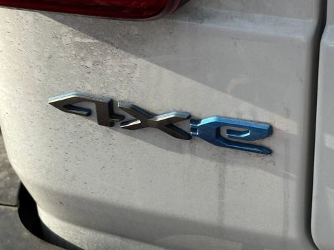 Used 2023 Jeep Wrangler Unlimited Rubicon 4xe w/ Cold Weather Group image 10