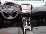 Used 2018 Chevrolet Cruze LT w/ Convenience Package image 2