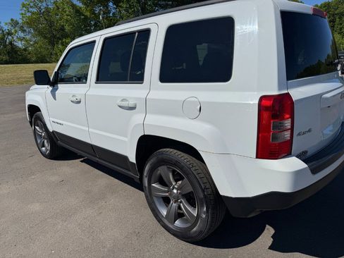 Used 2015 Jeep Patriot High Altitude AWD/4WD image 10