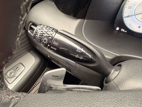 Used 2023 Hyundai Palisade Calligraphy image 21