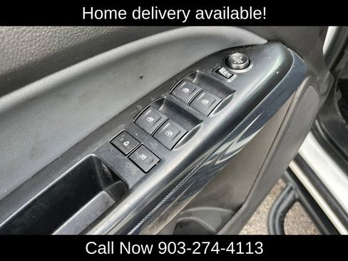 Used 2018 Chevrolet Colorado Z71 image 12