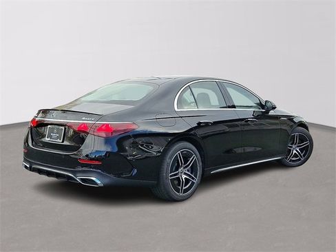 Certified 2025 Mercedes-Benz E 450 4MATIC Sedan image 4