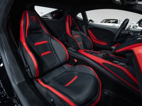 Used 2026 Lamborghini Temerario AWD/4WD image 29