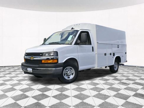 New 2025 Chevrolet Express 3500 Work Van w/ Power Convenience Package image 2